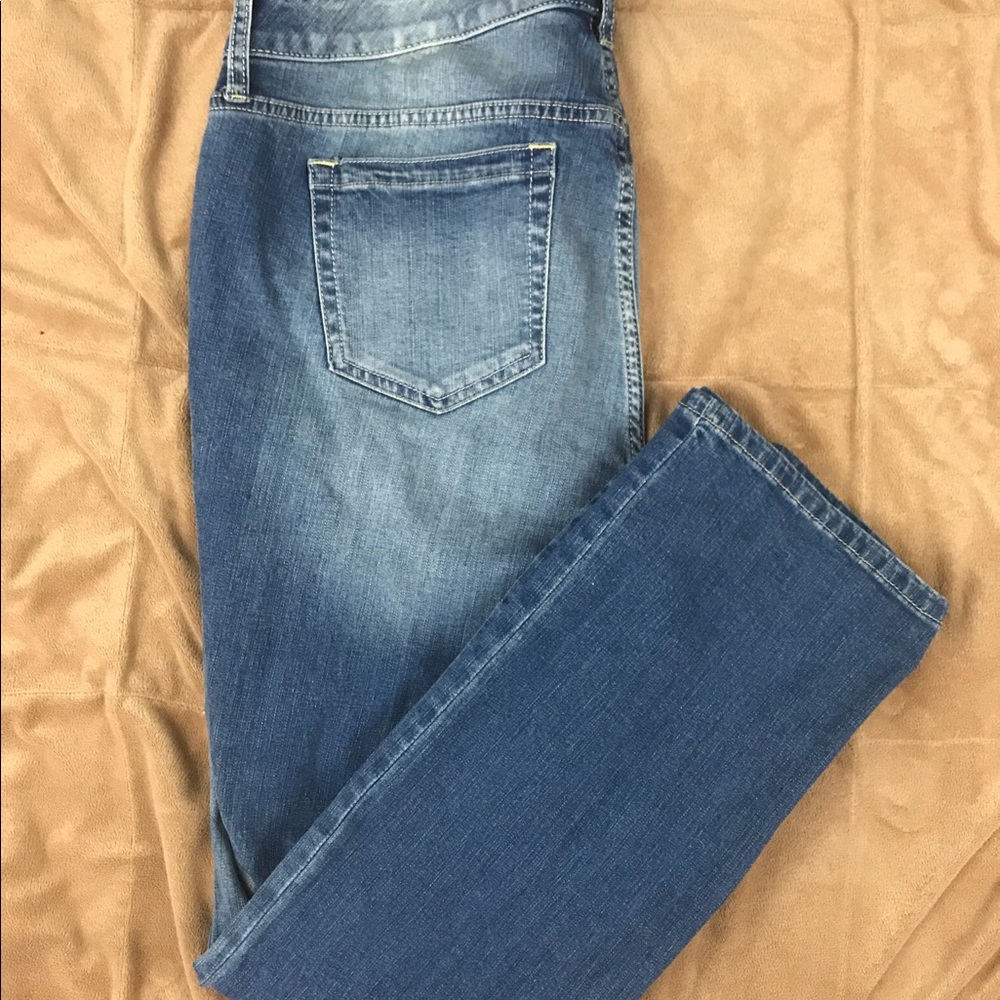 Torrid Barely Boot Cameron Stonewash Jeans NWT